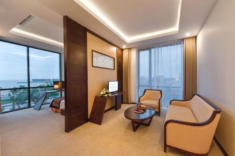 Executive Suite